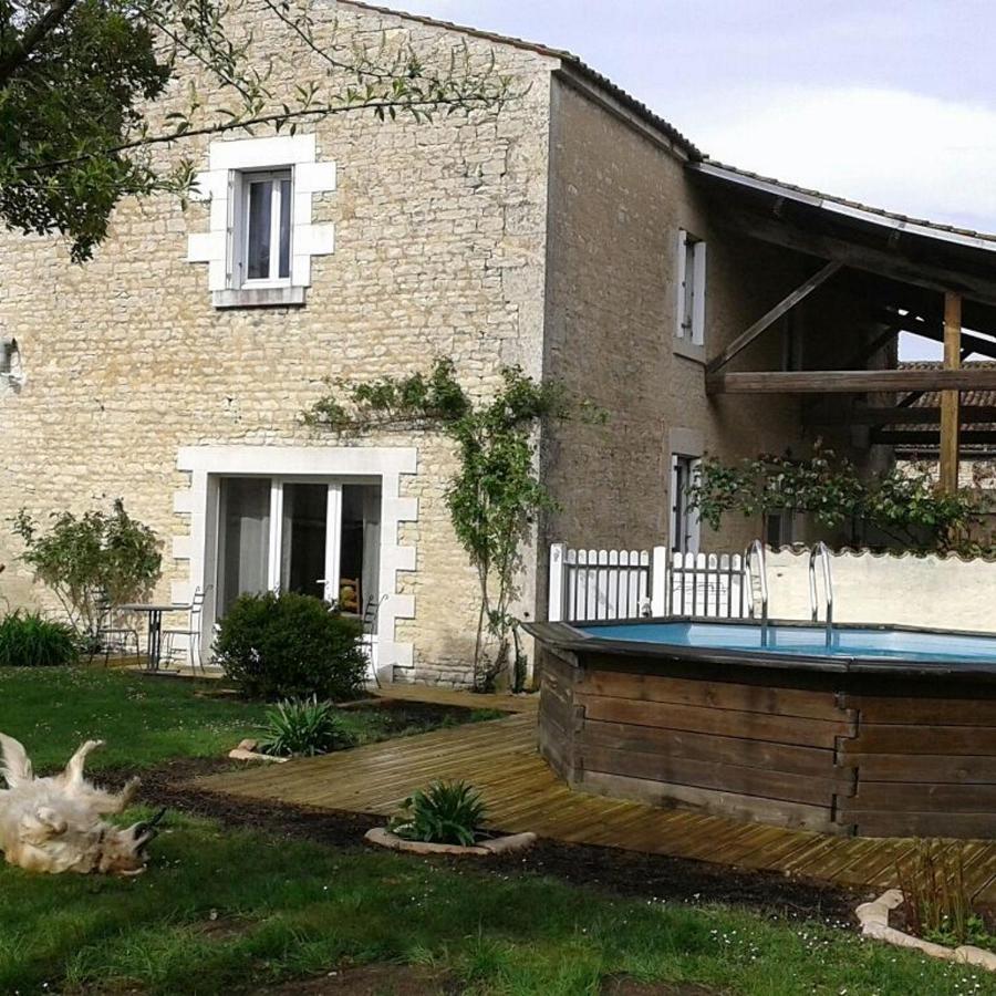 Le Logis De La Venise Verte Saint-Hilaire-la-Palud Dış mekan fotoğraf